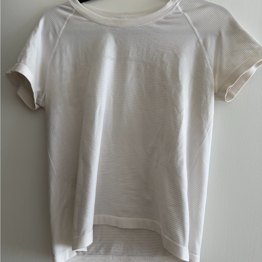 Lululemon Athletica Swiftly Short Sleeve Tee